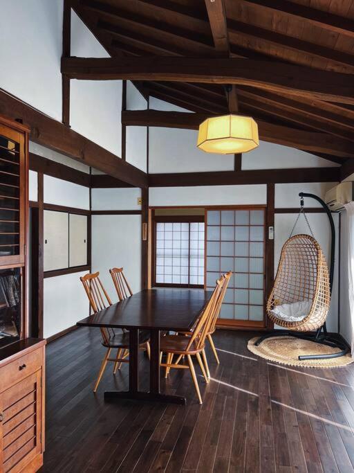 ひねもす101:宇野駅から車で5分 直島へ 最大8名様 古民家 Appartement Tamana Buitenkant foto