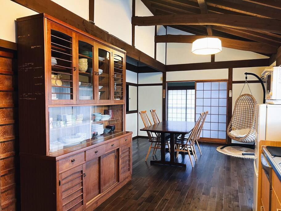 ひねもす101:宇野駅から車で5分 直島へ 最大8名様 古民家 Appartement Tamana Buitenkant foto