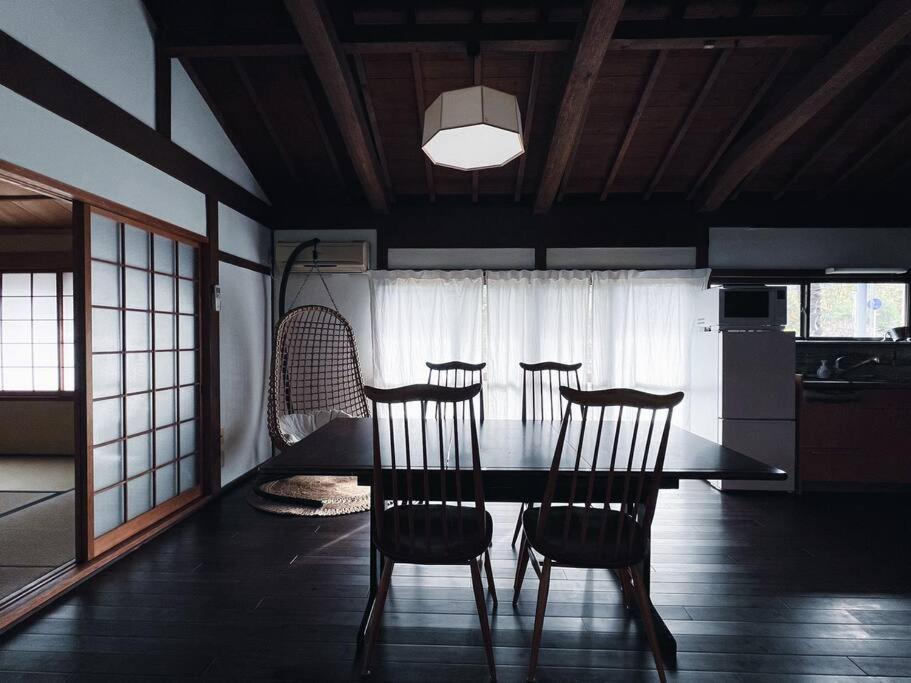 ひねもす101:宇野駅から車で5分 直島へ 最大8名様 古民家 Appartement Tamana Buitenkant foto